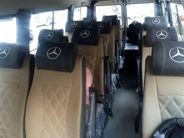 Traveller 17 Seater